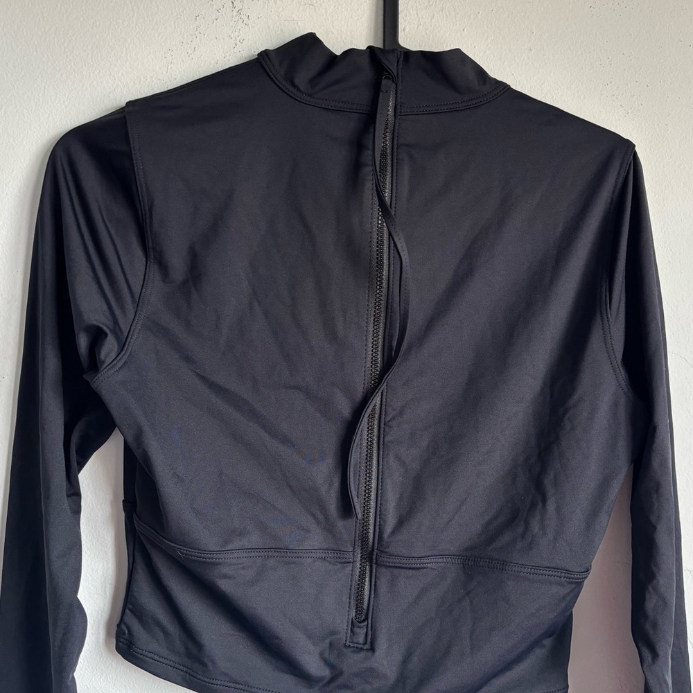 Everlane The Long Sleeve Rash Guard - Picture 5 of 6